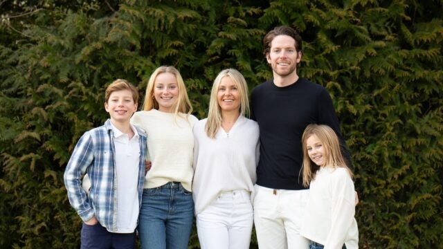 Laura (NHS’03) and Mike (B’03) Yaeger with kids